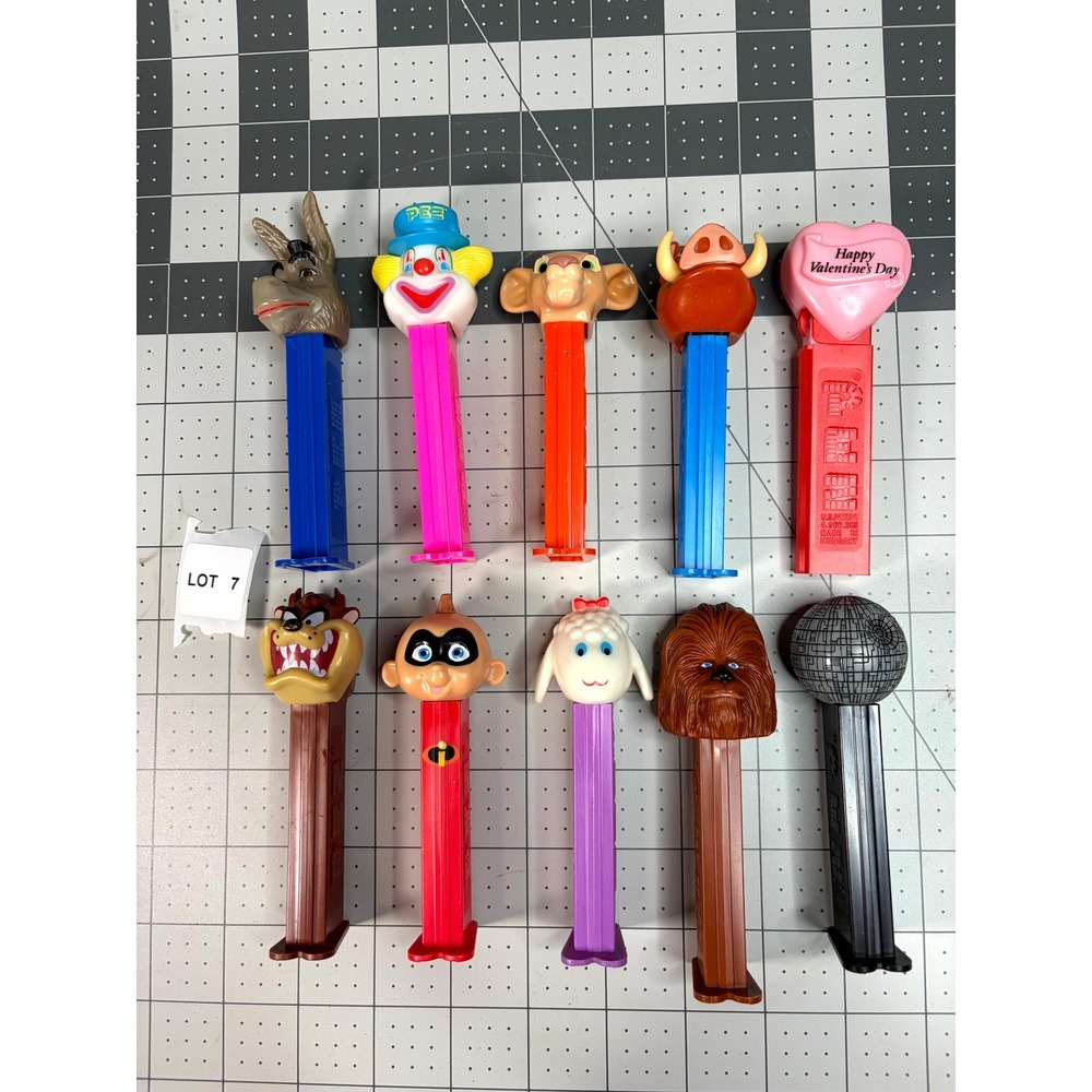 Lot of 10 Vintage PEZ Dispensers Disney Star Wars Shrek Looney Tunes Heart Clown